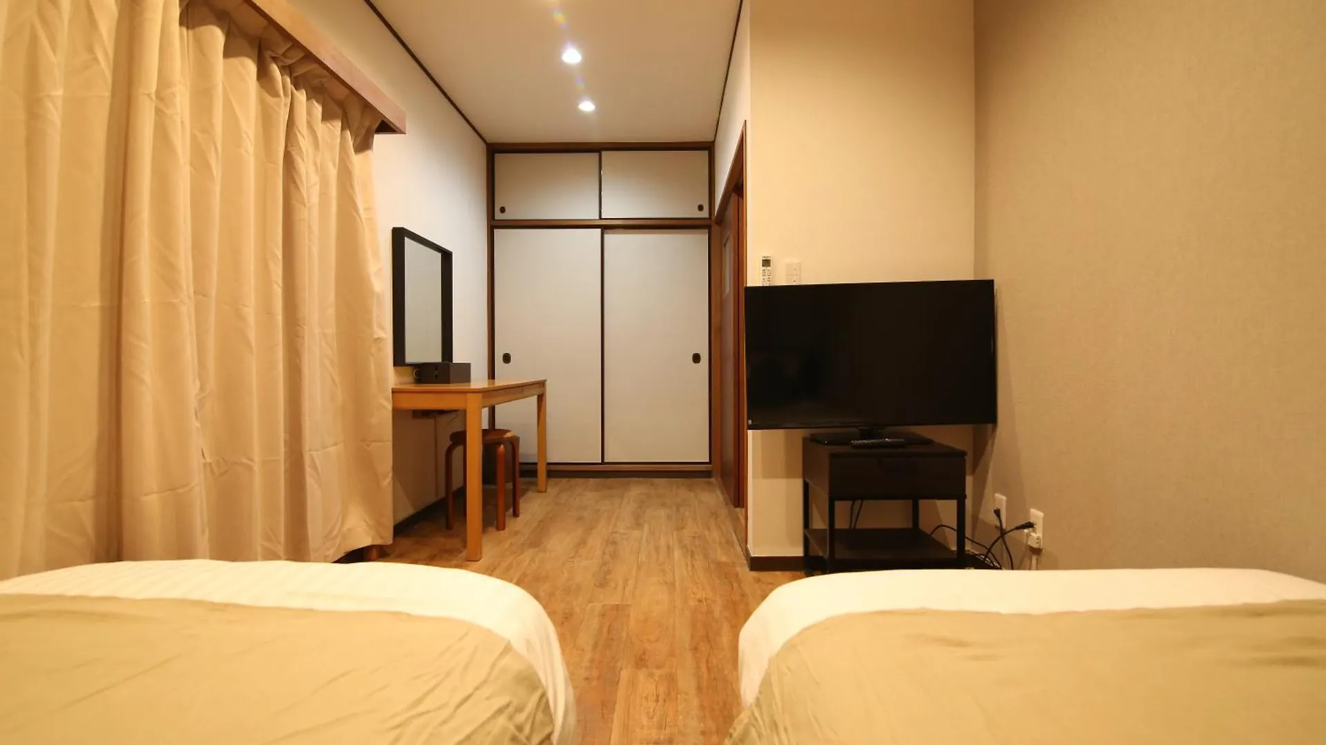 Апартаменты Nakai House Токио